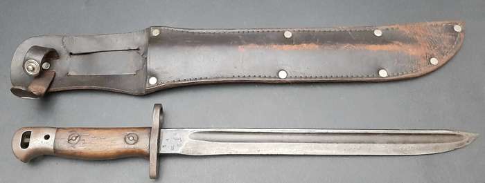 **Rhodesian Bush War: 1970s BSAP Converted 1907 `Bush Knife` w/ Scabbard (45cm).**