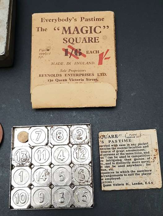 **WW2 : 1943 RAF / SAAF ID Tags & Flight School Memorabilia Lot (x 8 Pcs).**