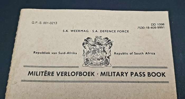 **Border War : 1980s SADF Military Pass Book (USED).**