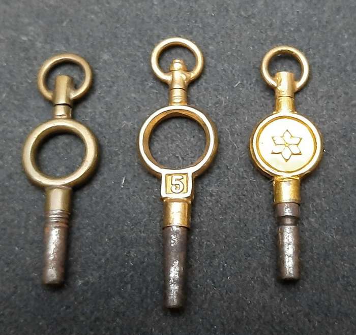 19th century J.W. Benson et al. pocket watch adjustment keys x3