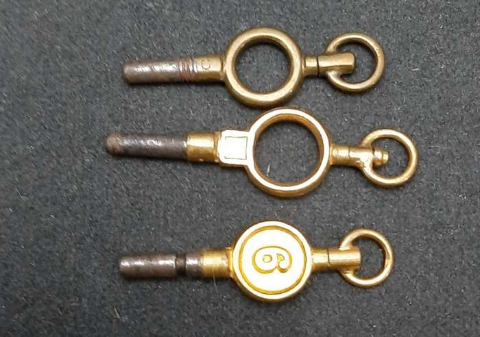 19th century J.W. Benson et al. pocket watch adjustment keys x3