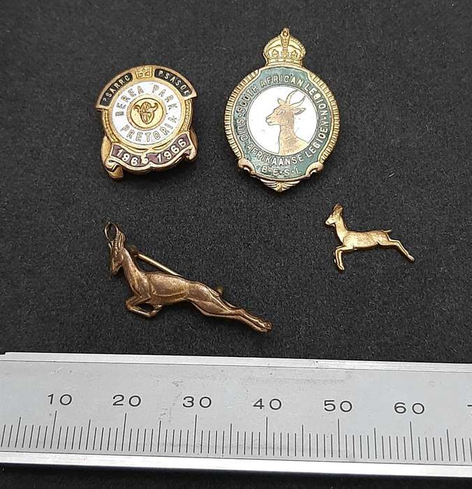 WW2 South African Legion & S.A. Railways Lapel Badges x4
