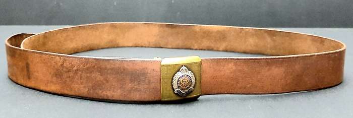 **WW1 / WW2 : British Army Royal Engineers Leather Belt w/ Enamel Brass Buckle **