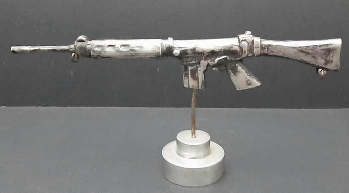 **Rhodesian Bush War: FN FAL Rifle Cast Desk  Model on Plinth (29cm x 12cm).**