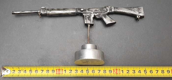 **Rhodesian Bush War: FN FAL Rifle Cast Desk  Model on Plinth (29cm x 12cm).**