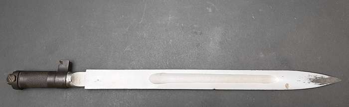 **Border War : 1980s East Bloc SKS Blade Socket Bayonet w/ Screw ( 36cm).**