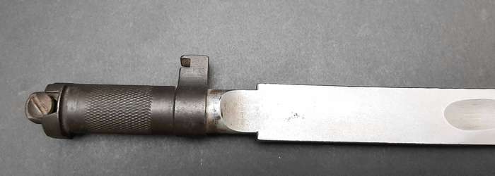 **Border War : 1980s East Bloc SKS Blade Socket Bayonet w/ Screw ( 36cm).**