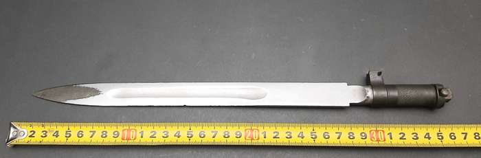**Border War : 1980s East Bloc SKS Blade Socket Bayonet w/ Screw ( 36cm).**
