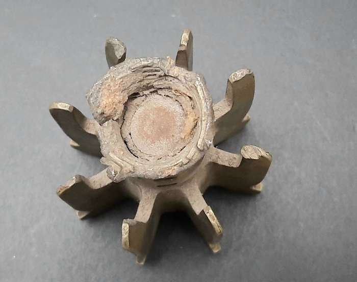 **Border War : 1980s SADF 60mm Illumination Mortar Tail-Fin (INERT).**
