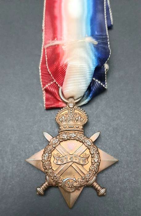 **WW1 UDF: 1914-15 Star Medal w/ Silk Ribbon (4th Dist. Mntd. Rifles).*(