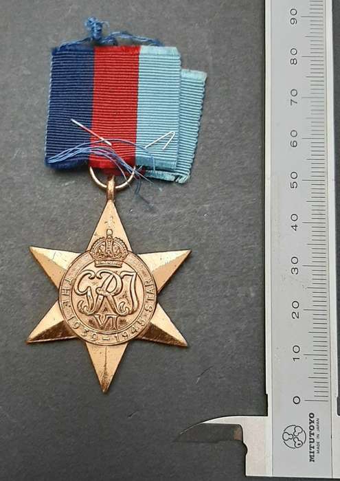 **WW2 UDF: 1939-45 Star Medal w/ Part Ribbon.**