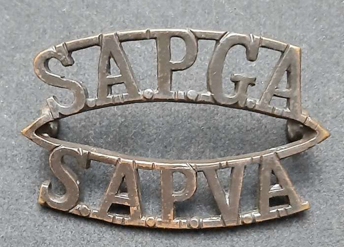 **RARE: Post-1921 South African Permanent Garrison Artillery Shoulder Title w/ Lugs x1 **