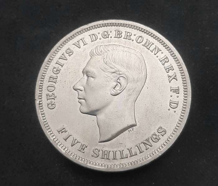 ** Great Britain : 1951 Festival of St. George Commemorative 5 Shilling Coin (VF+).**