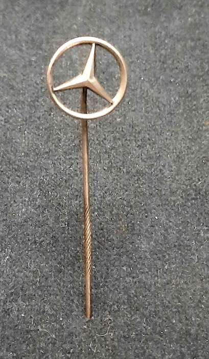 **RARE: 1980s Mercedes-Benz .800 Silver Tie Pin (6.5 cm).**