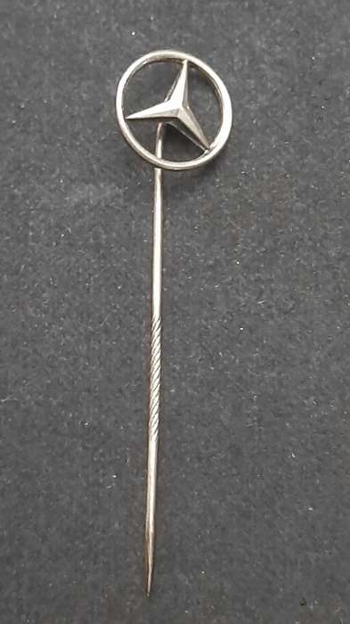 **RARE: 1980s Mercedes-Benz .800 Silver Tie Pin (6.5 cm).**