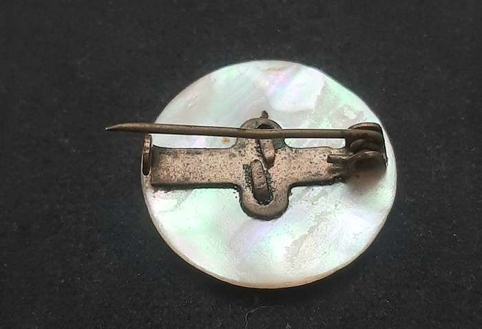 Rare WW2 H.M.S Hood Mother of Pearl Sweetheart Brooch with Pin