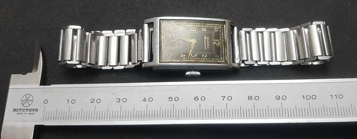**WW2 : 1940s Roamer 'Standard ' Swiss 15 Jewel Tank Watch w/ Bonklip Bracelet ( TESTED).**