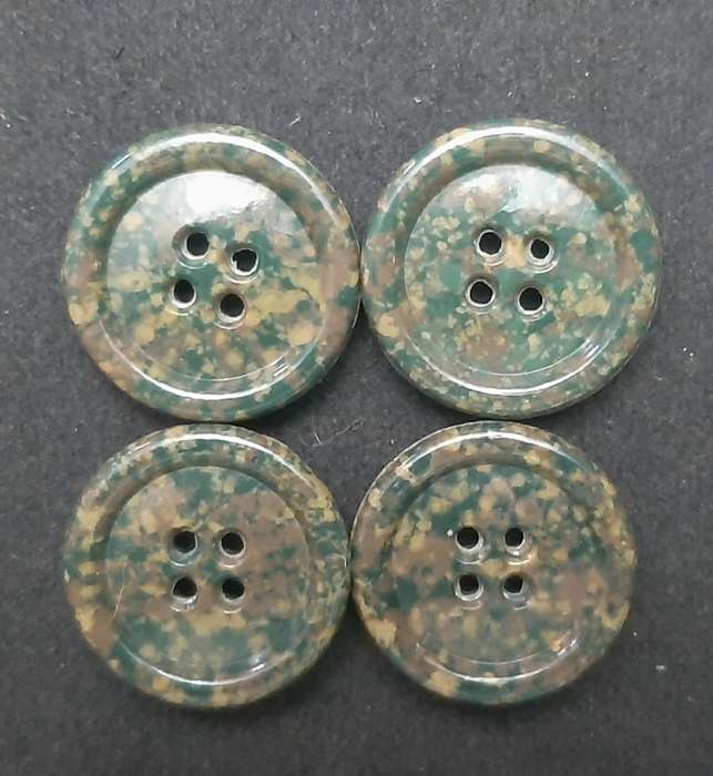 **BID PER BUTTON- 1980s SAP Camouflage Bush Jacket Large Buttons (x 100)**