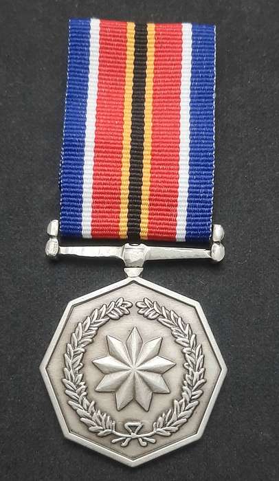 ** 2004 SANDF : General Service Medal w/ Ribbon (Numbered) .**