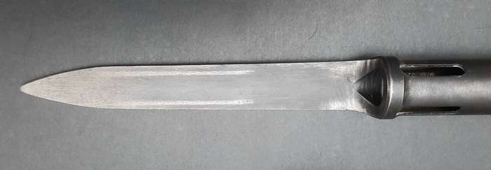 Border War: 1970s SADF FN FAL Type C Bayonet with Webbing Frog