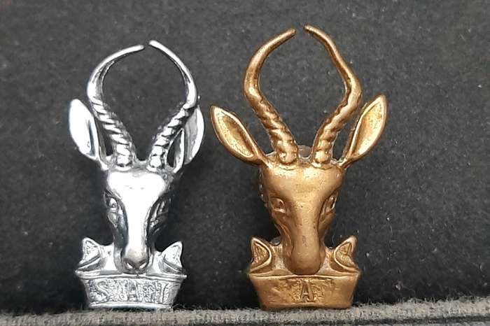 **Border War : 1960s / 70s SADF 'Bok Kop' Beret Badges x2 (Lugs Intact).**