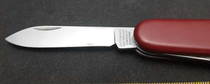 1990s Victorinox Officer Suisse Swiss Army Knife 4-Function