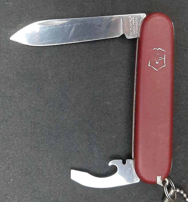 ** 1990s Victorinox 'Swiss Army' Pocket Knife 2-Function .**