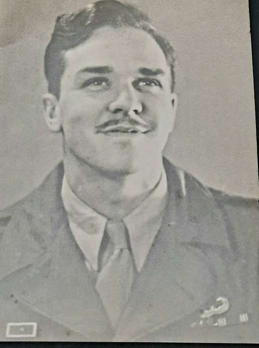**WW2: U.S. Army Military Policeman B/W Photographic Portrait (21cm x 17cm)**