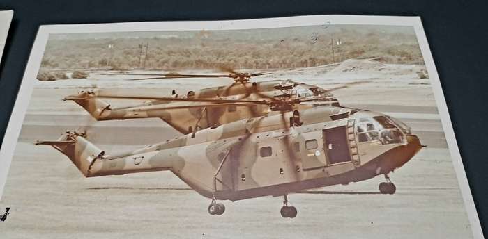 **Border War : 1980s SAAF Super Frelon & Puma Helicopter Colour Photograps x2 **