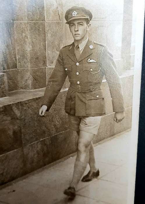 **WW2: SAAF Air Observer Serviceman in Egypt Photograph (Alexandria).**