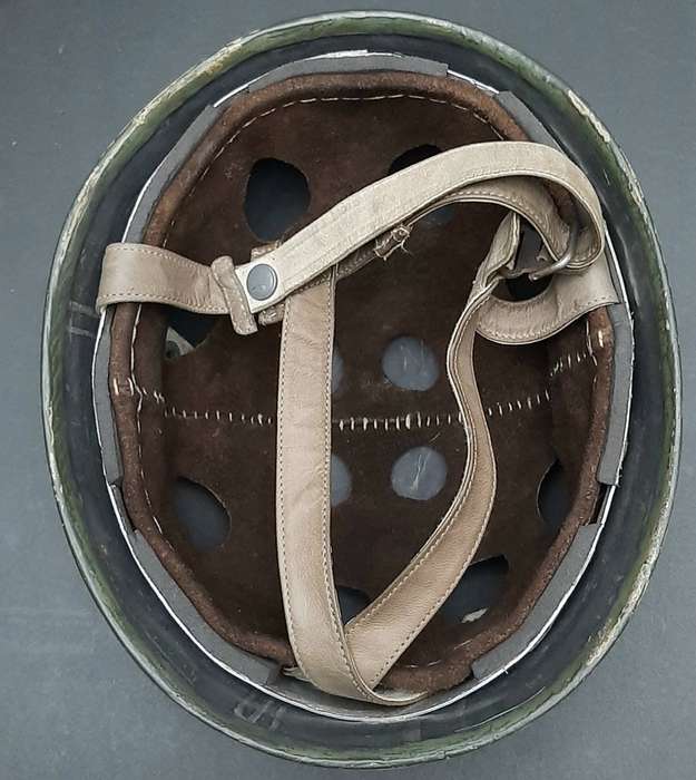 Rare German GSG-9 Police 1970s Ballistic Fibre Helmet w/ Strap (59/60)