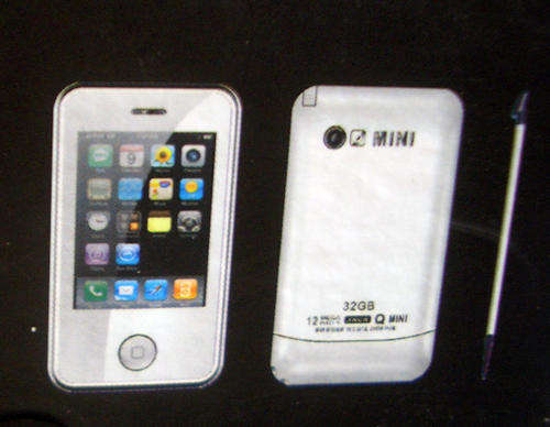 QMINI PHONE TOUCH SCREEN WITH TV FUNCTION IN WHITE COLOR