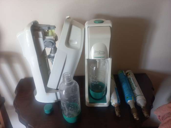 2x SODASTREAM  MACHINES WITH GAS BOTTLES