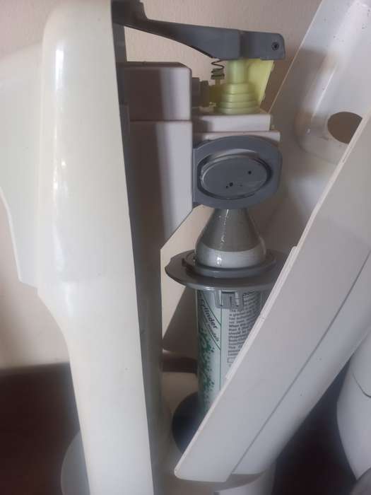 2x SODASTREAM  MACHINES WITH GAS BOTTLES