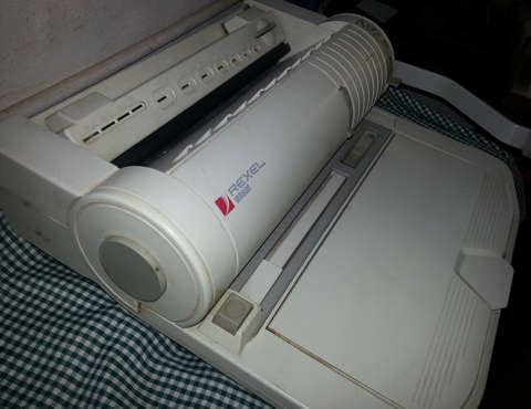 Rexel wire ringbinder & 18 boxes wire ringbinding stock