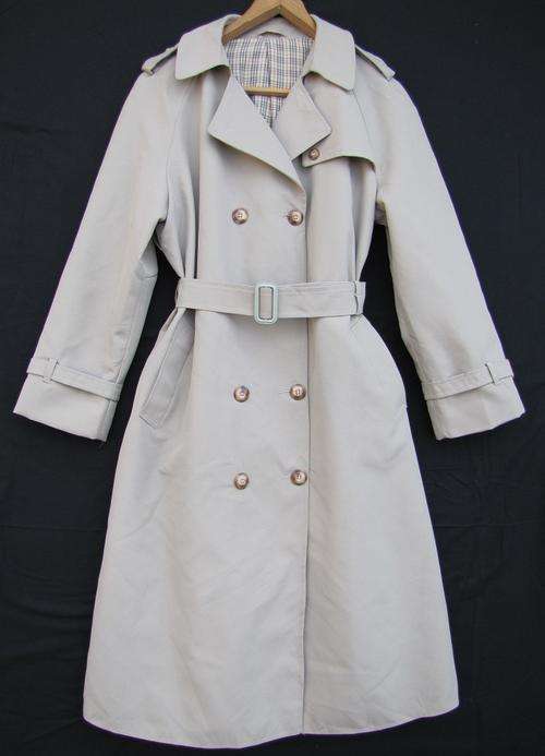 Ladies Winter Biege 3/4 Coat, Lined, Warm, Water Resistant and Comfortable, Size 38