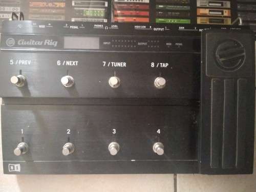 Guitar Rig 3 (licence key and controller)