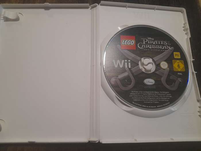 LEGO Pirates of the Caribbean WII NINTENDO