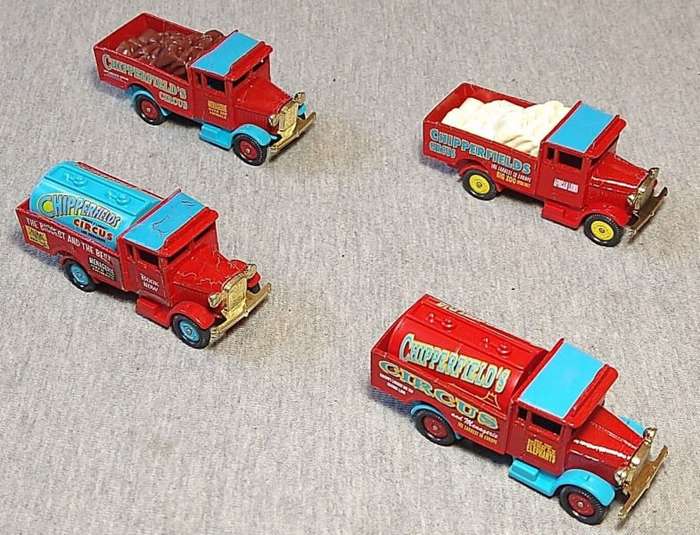 Chipperfields Circus - Corgi set 10 vintage vehicles 1:76 NEW+boxed, cert no. 4680......MWS. CH56901