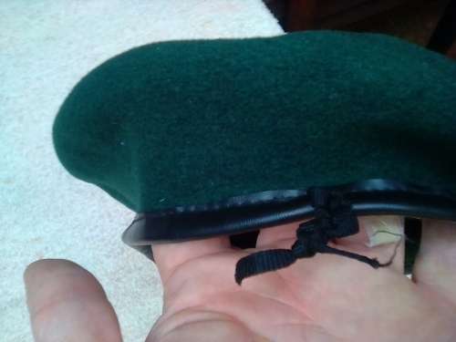 GREEN BERET -GREAT CONDITION