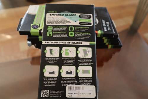 Muvit premium tempered glass S9 plus