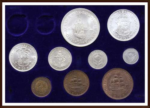 1952 S.A.U. Excellent Long Set, of  UNC and Circulated Coins, Evalue yourself, as per Photo.