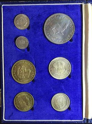 TOP QUALITY - 1963 RSA SHORT PROOF SET - SAMINT ISSUE IN ORIGINAL STATE AND BOX - VALUE - R1700