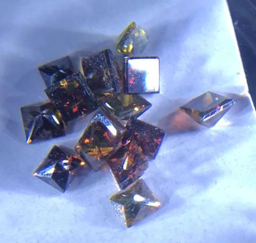 0.750cts COGNAC GOLDEN BROWN DIAMONDS * PRINCESS CUT ** 2mm - COLOR CHANGING DIAMONDS 15 PCS IN SET