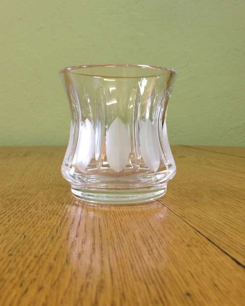 ROYAL DOULTON CRYSTAL VASE SMALL PERFECT!!! ORIGINAL BOX stunning gift!!! FLOWERS