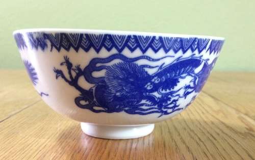 ORIENTAL PORCELAIN CHINESE? TAIWANESE? RICE BOWLS x 4 SPOONS x 4 Blue & White Dragon Pattern!!!!