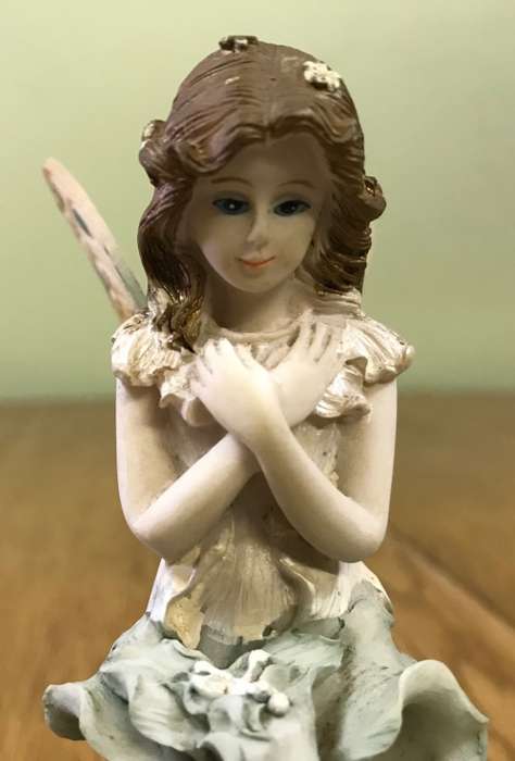 FAIRY FAIRIES Fairy Standing behind a table Flower!!!! MOVING WINGS!!! RESIN FIGURINE AWESOME GIFT!
