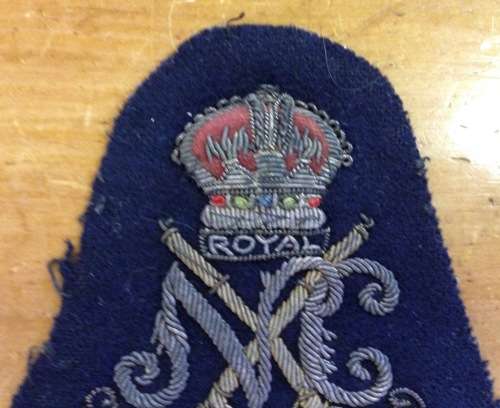 ROYAL NATAL CARBINEERS PRO PATRIA BLAZER BADGE MOUNTED RIFLES SADF SANDF.