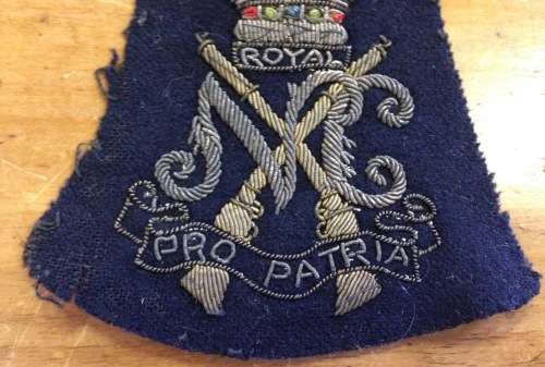 ROYAL NATAL CARBINEERS PRO PATRIA BLAZER BADGE MOUNTED RIFLES SADF SANDF.