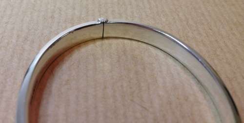 BEAUTIFUL STERLING SILVER HINGED BRACELET CHILDRENS? SMALL STAMPED SAFETY CHAIN FANTASTIC GIFT!!!!